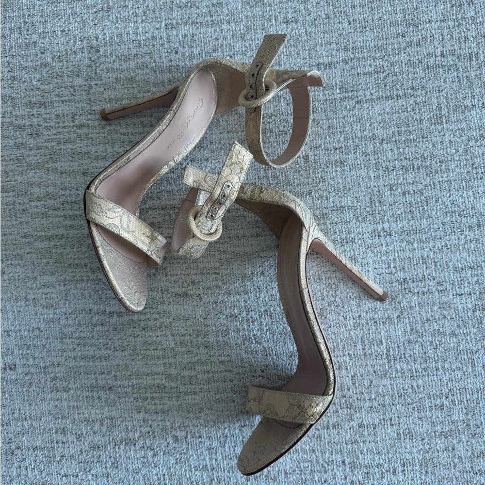 Gianvito Rossi cloth gold sandals Portofino 105 - Picture 8 of 9